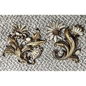 Vintage Syroco Flower Wall Hangings 1965 Gold Decor MCMLXV USA Gold Pair of 2